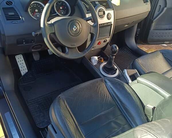 Рено Меган 2008 в Полтаве на Automoto.ua Черный Рено Меган, объемом двигателя 2 л и пробегом 260 тыс. км за 2680 $, фото 4 на Automoto.ua