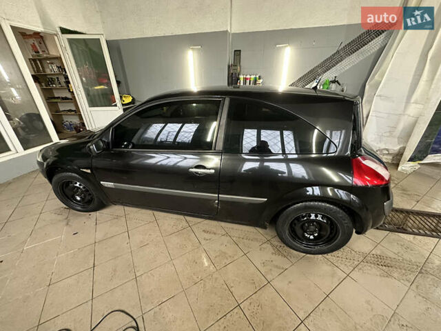 Черный Рено Меган, объемом двигателя 1.5 л и пробегом 350 тыс. км за 2499 $, фото 11 на Automoto.ua