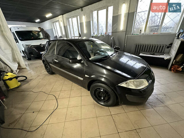 Черный Рено Меган, объемом двигателя 1.5 л и пробегом 350 тыс. км за 2499 $, фото 13 на Automoto.ua