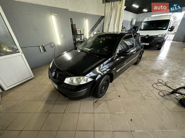 Черный Рено Меган, объемом двигателя 1.5 л и пробегом 350 тыс. км за 2499 $, фото 9 на Automoto.ua