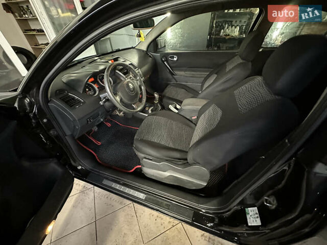 Черный Рено Меган, объемом двигателя 1.5 л и пробегом 350 тыс. км за 2499 $, фото 16 на Automoto.ua