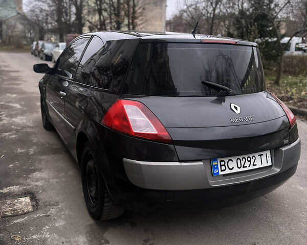 Черный Рено Меган, объемом двигателя 1.5 л и пробегом 350 тыс. км за 2499 $, фото 5 на Automoto.ua