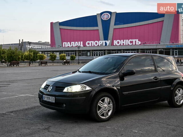 Черный Рено Меган, объемом двигателя 1.6 л и пробегом 280 тыс. км за 3900 $, фото 6 на Automoto.ua