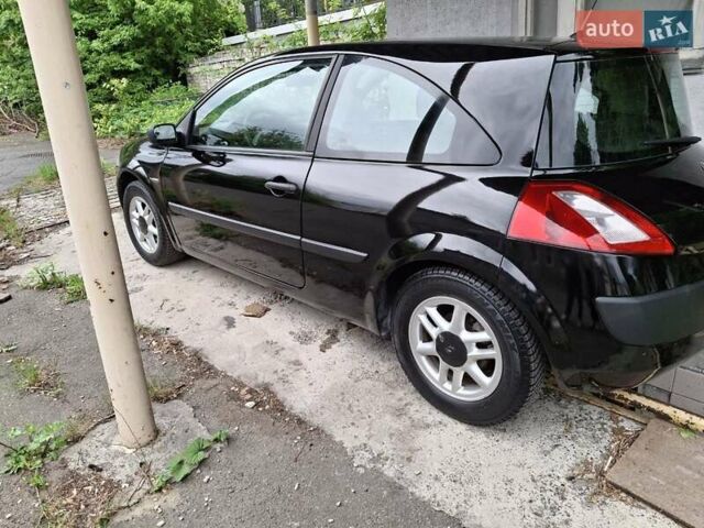 Черный Рено Меган, объемом двигателя 1.39 л и пробегом 257 тыс. км за 4400 $, фото 11 на Automoto.ua