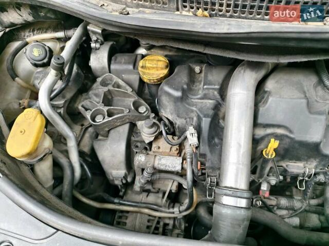 Черный Рено Меган, объемом двигателя 1.46 л и пробегом 388 тыс. км за 5300 $, фото 7 на Automoto.ua