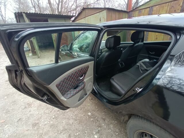 Чорний Рено Меган, об'ємом двигуна 1.5 л та пробігом 380 тис. км за 4950 $, фото 5 на Automoto.ua