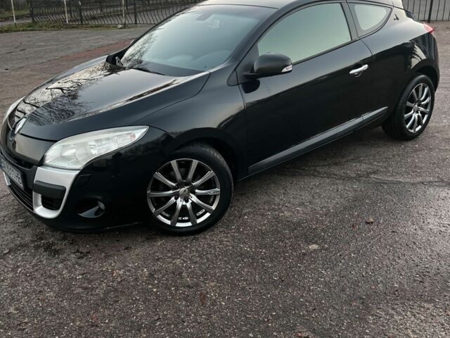 Черный Рено Меган, объемом двигателя 1.5 л и пробегом 250 тыс. км за 6800 $, фото 5 на Automoto.ua