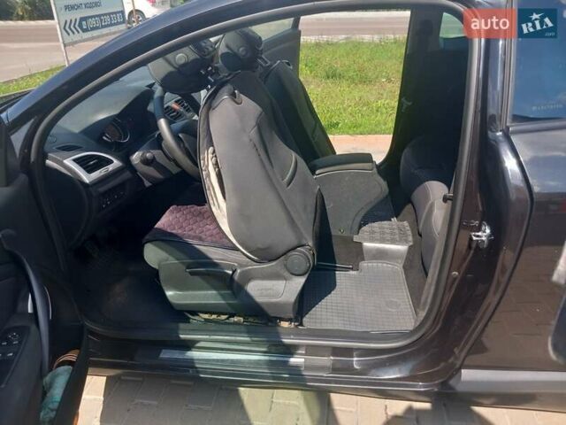 Черный Рено Меган, объемом двигателя 1.46 л и пробегом 230 тыс. км за 5100 $, фото 6 на Automoto.ua