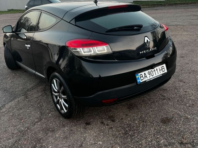 Черный Рено Меган, объемом двигателя 1.5 л и пробегом 250 тыс. км за 6800 $, фото 4 на Automoto.ua