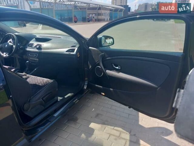 Черный Рено Меган, объемом двигателя 1.46 л и пробегом 230 тыс. км за 5100 $, фото 5 на Automoto.ua