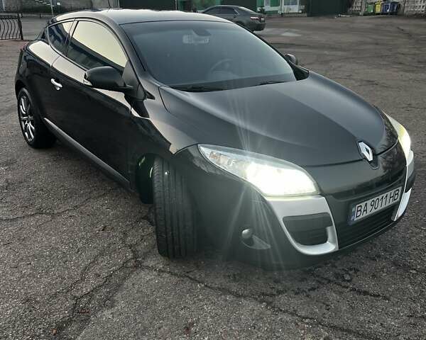 Черный Рено Меган, объемом двигателя 1.5 л и пробегом 250 тыс. км за 6800 $, фото 2 на Automoto.ua