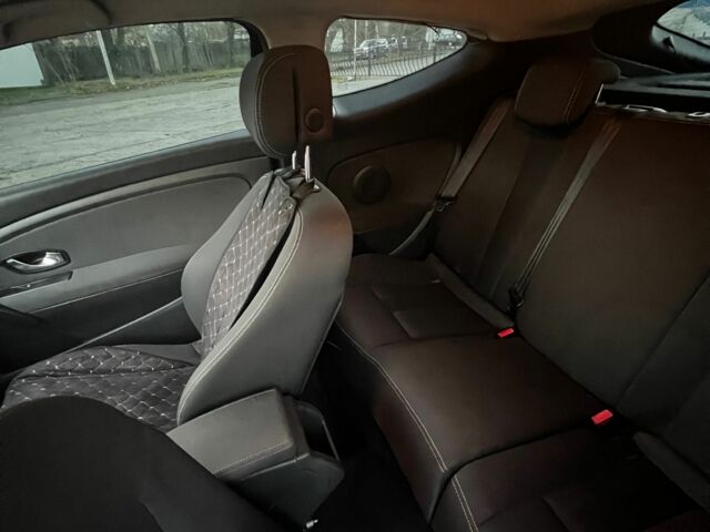 Черный Рено Меган, объемом двигателя 1.5 л и пробегом 250 тыс. км за 6800 $, фото 10 на Automoto.ua