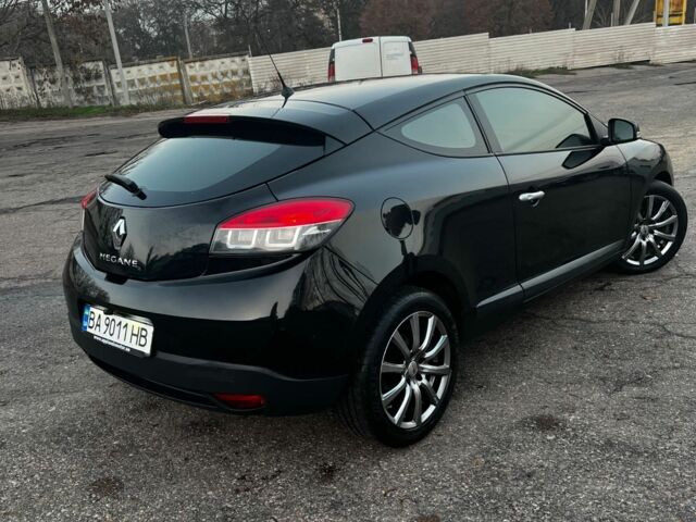 Черный Рено Меган, объемом двигателя 1.5 л и пробегом 250 тыс. км за 6800 $, фото 3 на Automoto.ua