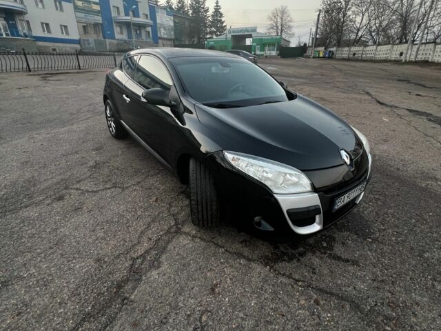 Черный Рено Меган, объемом двигателя 1.5 л и пробегом 250 тыс. км за 6800 $, фото 13 на Automoto.ua