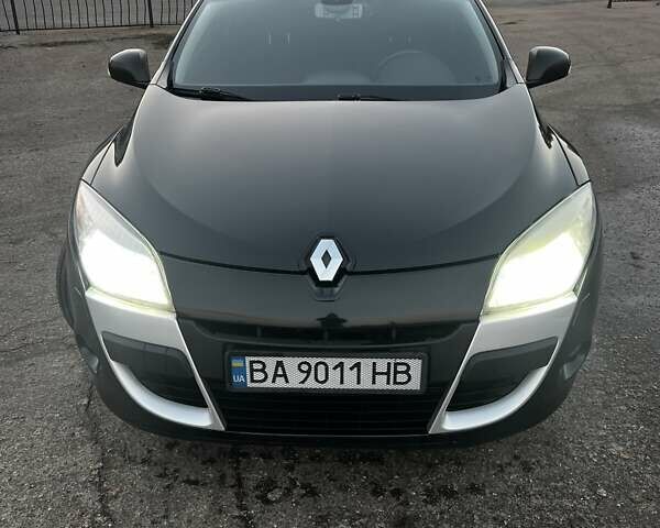 Черный Рено Меган, объемом двигателя 1.5 л и пробегом 250 тыс. км за 6800 $, фото 1 на Automoto.ua