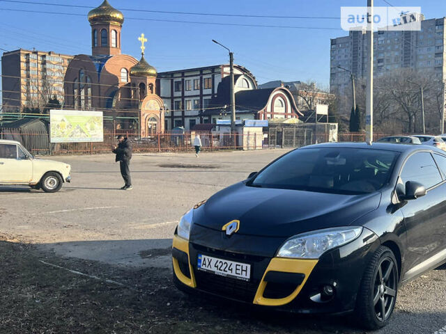 Чорний Рено Меган, об'ємом двигуна 2 л та пробігом 204 тис. км за 7300 $, фото 2 на Automoto.ua