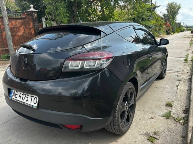 Черный Рено Меган, объемом двигателя 1.5 л и пробегом 308 тыс. км за 6300 $, фото 7 на Automoto.ua
