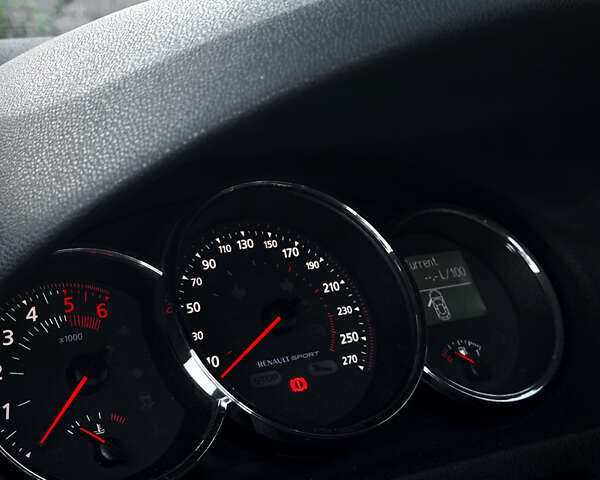 Чорний Рено Меган, об'ємом двигуна 2 л та пробігом 263 тис. км за 8500 $, фото 11 на Automoto.ua