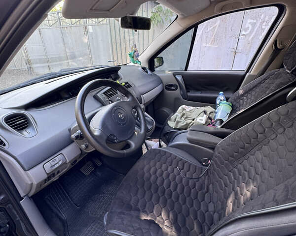 Чорний Рено Меган, об'ємом двигуна 1.99 л та пробігом 235 тис. км за 4500 $, фото 7 на Automoto.ua