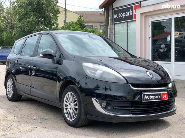 Чорний Рено Меган, об'ємом двигуна 1.5 л та пробігом 303 тис. км за 7790 $, фото 2 на Automoto.ua