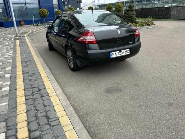 Черный Рено Меган, объемом двигателя 2 л и пробегом 65 тыс. км за 4500 $, фото 1 на Automoto.ua