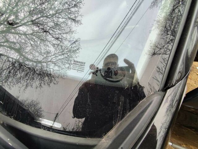 Черный Рено Меган, объемом двигателя 1.6 л и пробегом 200 тыс. км за 3500 $, фото 8 на Automoto.ua