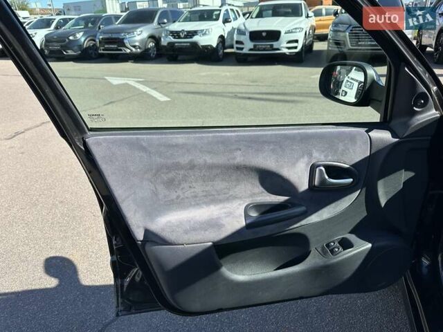 Черный Рено Меган, объемом двигателя 0 л и пробегом 71 тыс. км за 4900 $, фото 15 на Automoto.ua