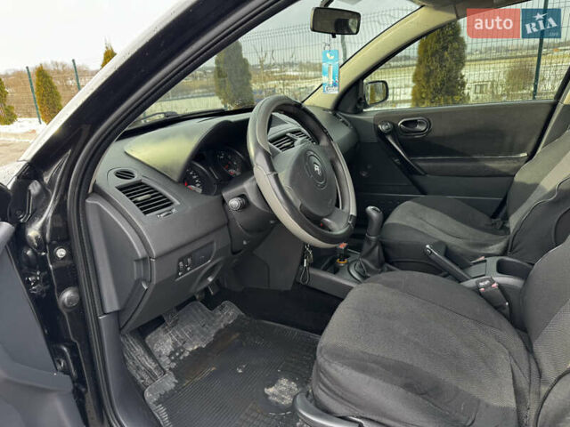 Чорний Рено Меган, об'ємом двигуна 1.4 л та пробігом 233 тис. км за 2999 $, фото 12 на Automoto.ua