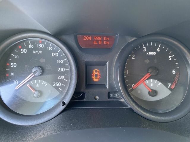 Чорний Рено Меган, об'ємом двигуна 1.4 л та пробігом 285 тис. км за 2900 $, фото 10 на Automoto.ua