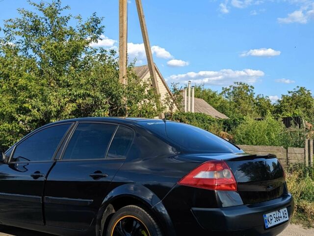 Черный Рено Меган, объемом двигателя 1.4 л и пробегом 230 тыс. км за 3600 $, фото 11 на Automoto.ua