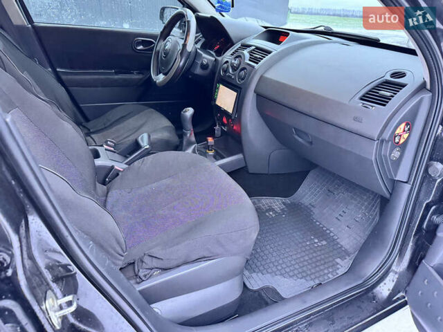 Чорний Рено Меган, об'ємом двигуна 1.4 л та пробігом 233 тис. км за 3500 $, фото 12 на Automoto.ua