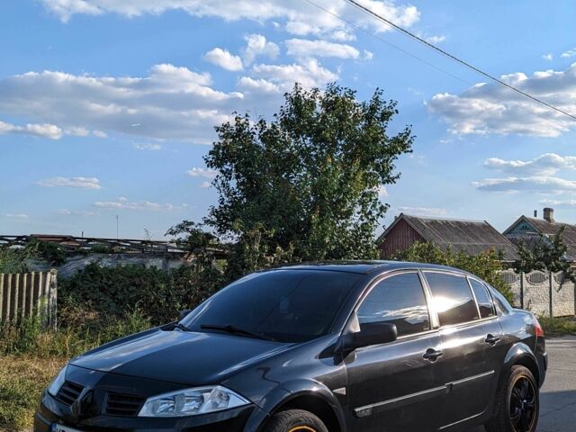 Черный Рено Меган, объемом двигателя 1.4 л и пробегом 230 тыс. км за 3600 $, фото 13 на Automoto.ua