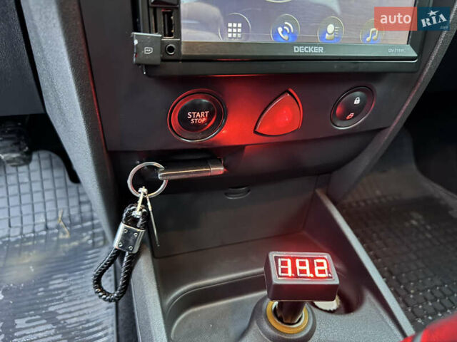 Чорний Рено Меган, об'ємом двигуна 1.4 л та пробігом 233 тис. км за 3500 $, фото 14 на Automoto.ua