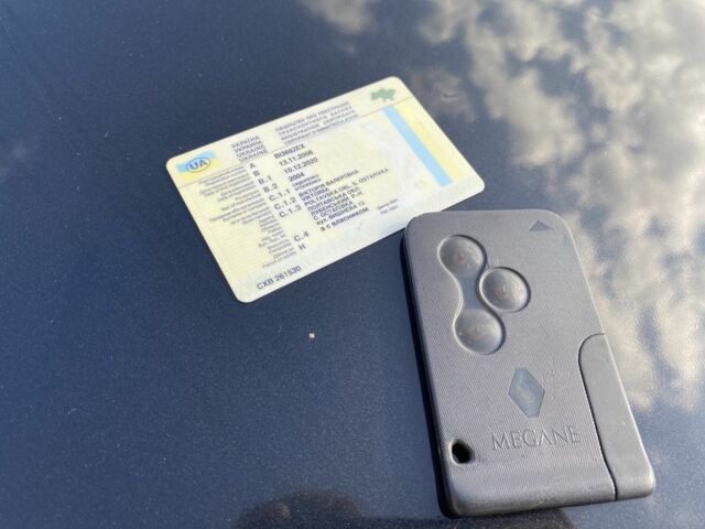 Чорний Рено Меган, об'ємом двигуна 1.4 л та пробігом 285 тис. км за 2900 $, фото 17 на Automoto.ua