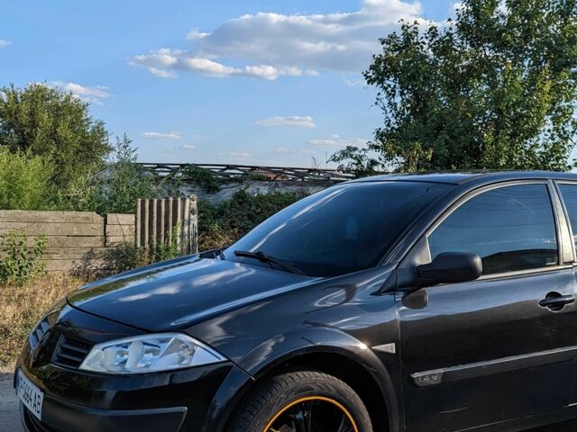 Черный Рено Меган, объемом двигателя 1.4 л и пробегом 230 тыс. км за 3600 $, фото 12 на Automoto.ua