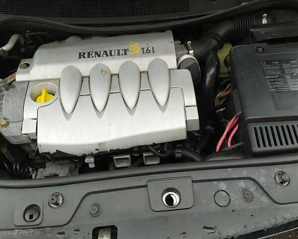 Черный Рено Меган, объемом двигателя 1.6 л и пробегом 246 тыс. км за 5000 $, фото 6 на Automoto.ua