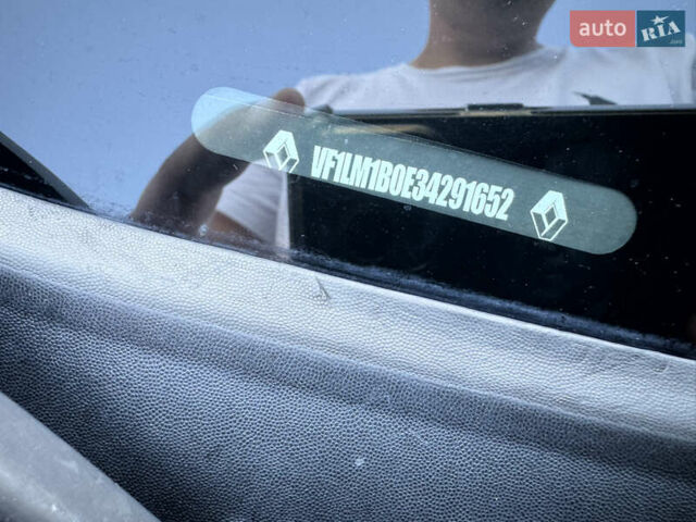 Черный Рено Меган, объемом двигателя 1.6 л и пробегом 297 тыс. км за 4800 $, фото 12 на Automoto.ua