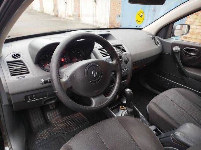 Черный Рено Меган, объемом двигателя 1.6 л и пробегом 280 тыс. км за 3900 $, фото 9 на Automoto.ua