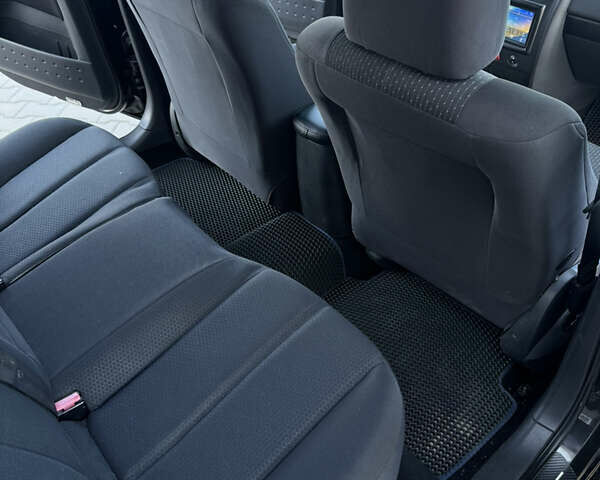 Черный Рено Меган, объемом двигателя 1.6 л и пробегом 297 тыс. км за 4699 $, фото 20 на Automoto.ua