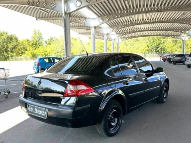 Черный Рено Меган, объемом двигателя 1.4 л и пробегом 300 тыс. км за 3600 $, фото 6 на Automoto.ua