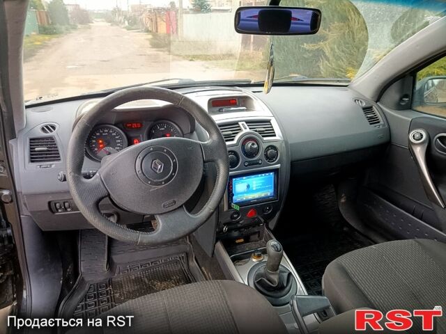 Черный Рено Меган, объемом двигателя 1.4 л и пробегом 284 тыс. км за 3500 $, фото 5 на Automoto.ua