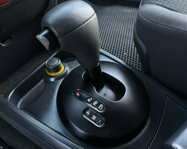 Черный Рено Меган, объемом двигателя 1.6 л и пробегом 297 тыс. км за 4699 $, фото 25 на Automoto.ua