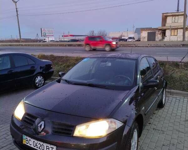 Черный Рено Меган, объемом двигателя 1.6 л и пробегом 310 тыс. км за 4000 $, фото 4 на Automoto.ua