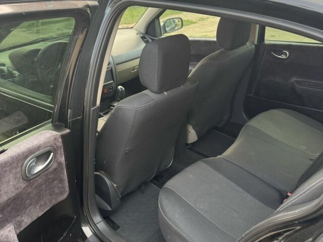 Чорний Рено Меган, об'ємом двигуна 1.6 л та пробігом 234 тис. км за 5400 $, фото 16 на Automoto.ua