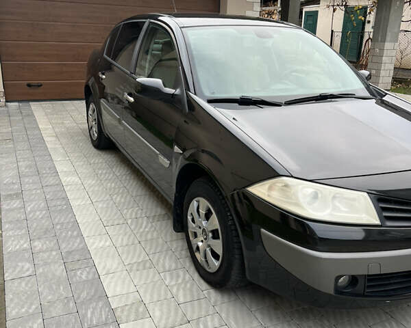 Черный Рено Меган, объемом двигателя 1.6 л и пробегом 158 тыс. км за 4250 $, фото 2 на Automoto.ua