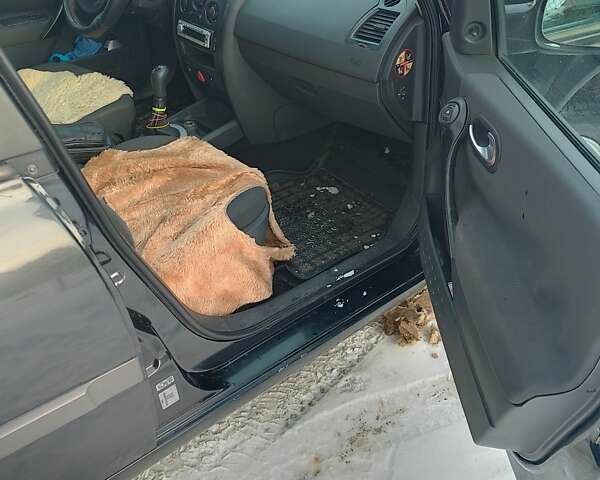 Черный Рено Меган, объемом двигателя 1.39 л и пробегом 255 тыс. км за 3600 $, фото 5 на Automoto.ua