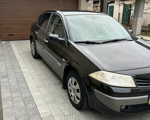 Черный Рено Меган, объемом двигателя 1.6 л и пробегом 158 тыс. км за 4250 $, фото 5 на Automoto.ua