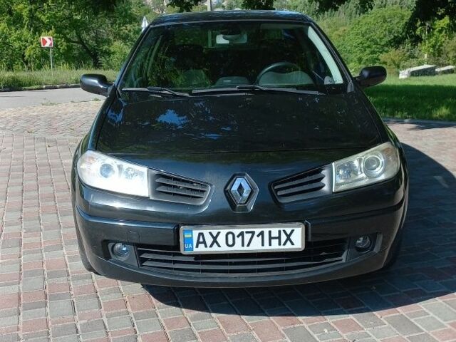 Черный Рено Меган, объемом двигателя 1.6 л и пробегом 243 тыс. км за 4500 $, фото 3 на Automoto.ua