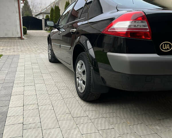 Черный Рено Меган, объемом двигателя 1.6 л и пробегом 158 тыс. км за 4250 $, фото 9 на Automoto.ua