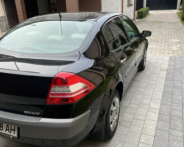 Черный Рено Меган, объемом двигателя 1.6 л и пробегом 158 тыс. км за 4250 $, фото 4 на Automoto.ua